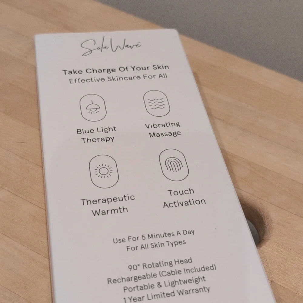 Solawave Advanced Skincare Wand Blue Light - Picture 3 of 3